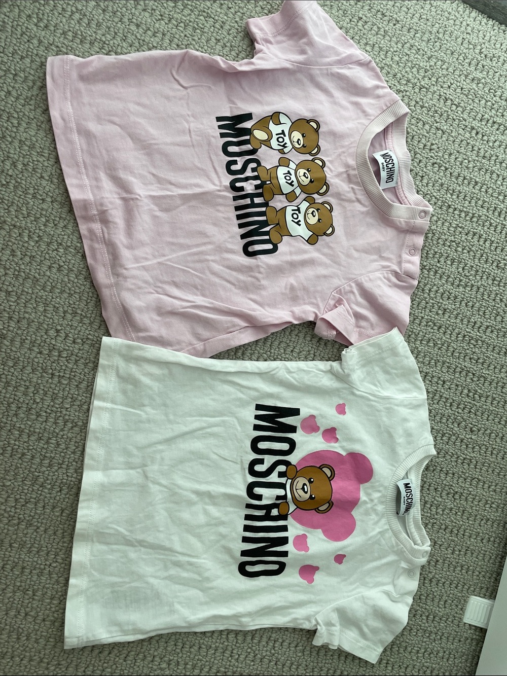 Moschino t-shirt bundle 18-24M